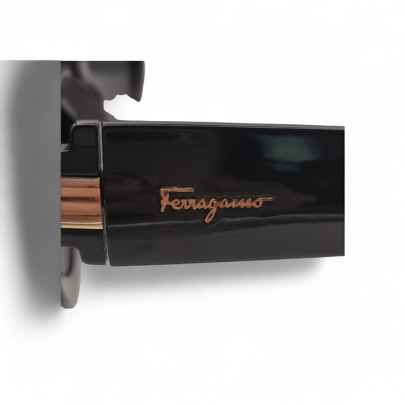 Salvatore Ferragamo Black Oval Sunglasses Excellent Used Condition - Picture 4 of 6